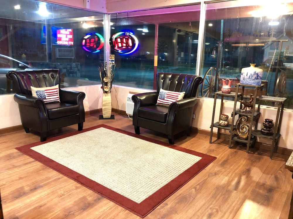 Annie Oakley Motel Oakley 3