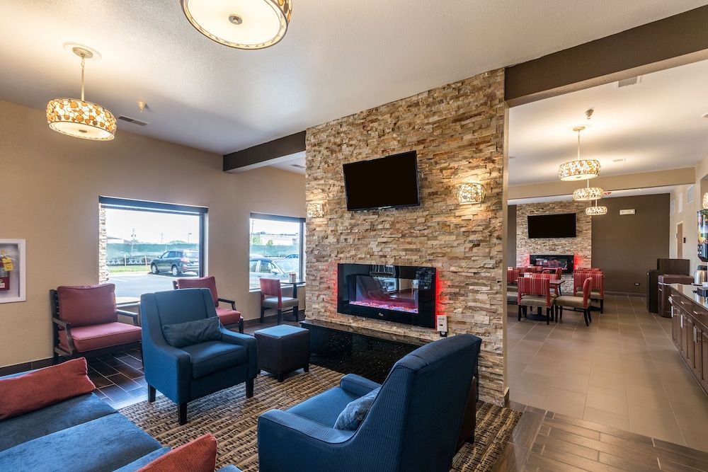 Comfort Inn & Suites North Aurora - Naperville 2