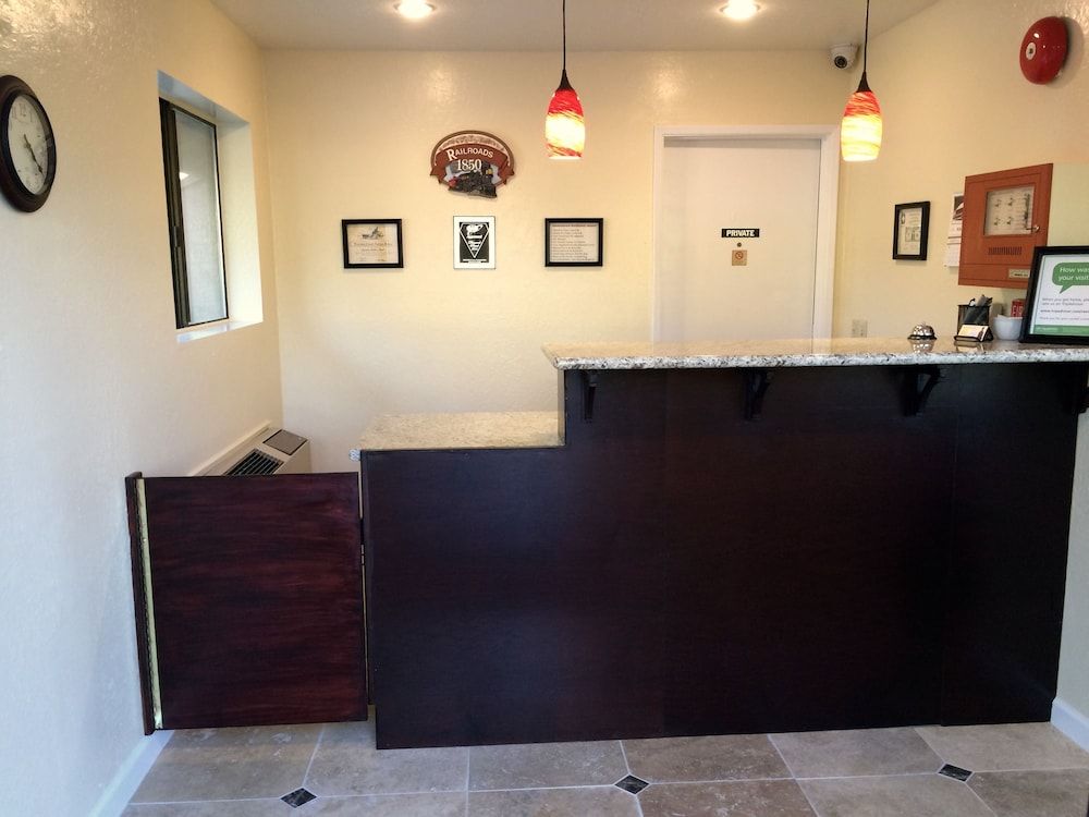 Jamestown Railtown Motel 3