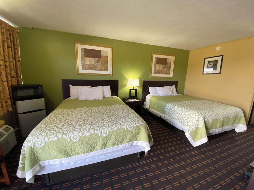 Innkeeper Motel 2