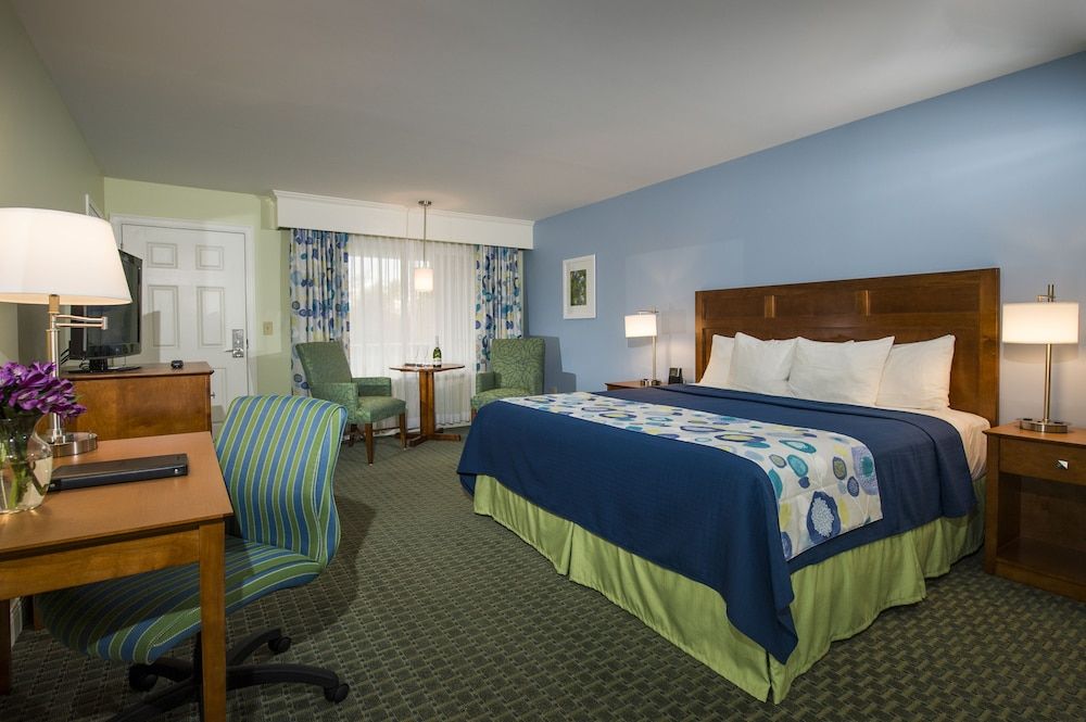 Ogunquit - The Milestone 3