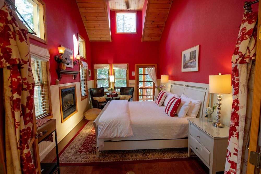 Elliott House Boutique Inn 3