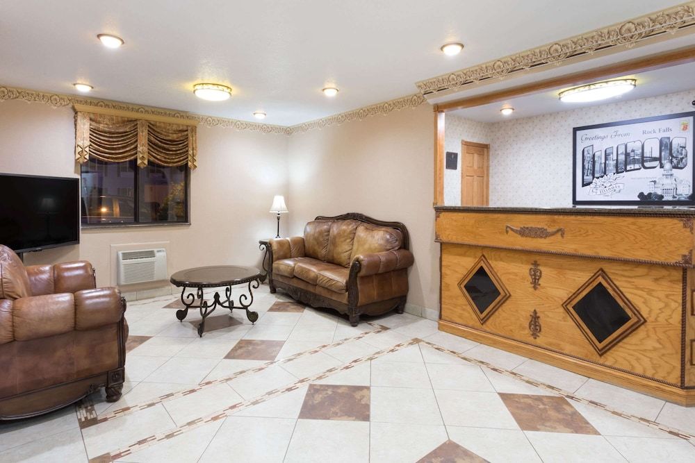 Super 8 by Wyndham Rock Falls Sterling Area 3