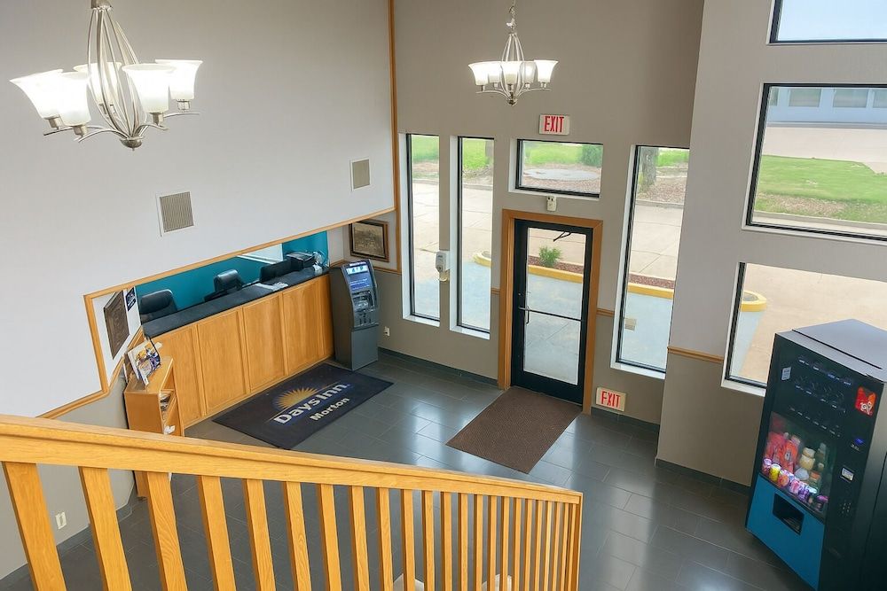 Days Inn by Wyndham Morton 2