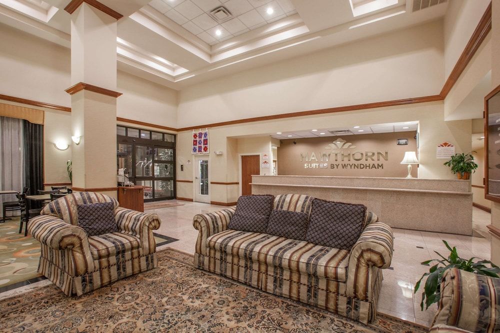 Hawthorn Suites by Wyndham Midwest City Tinker AFB 2