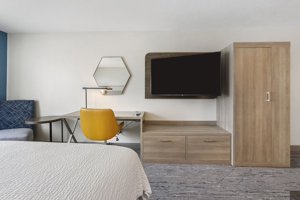 Holiday Inn Express Hotel & Suites Peru - Lasalle Area by IHG 2 étoiles à Peru