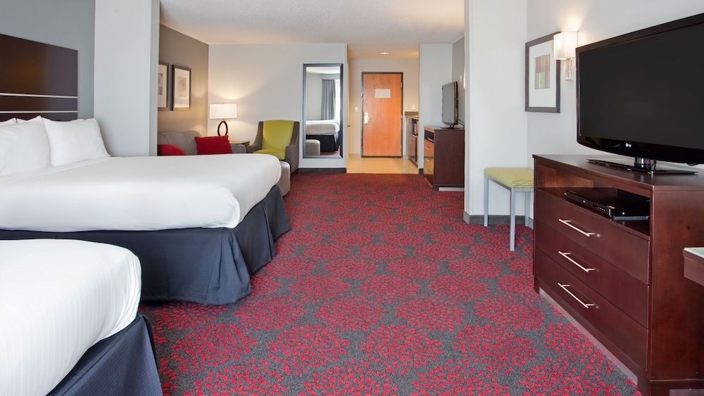 Holiday Inn Express Fremont 2