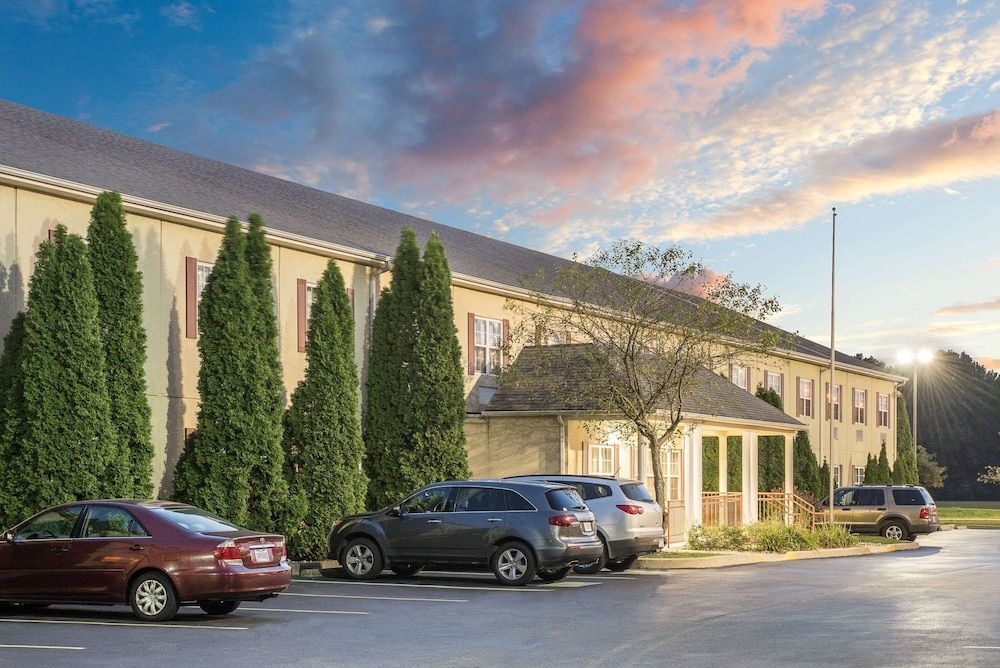 Super 8 Maumee/Toledo, OH 3 estrelas em Maumee