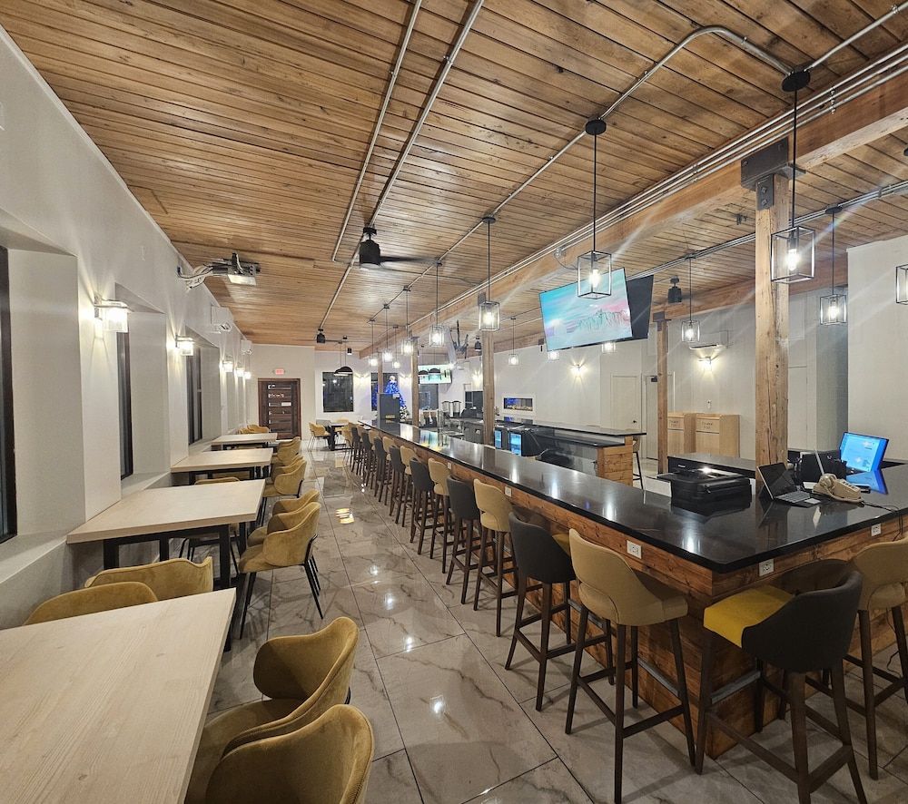 The Hotel Pendleton, Trademark Collection by Wyndham 2