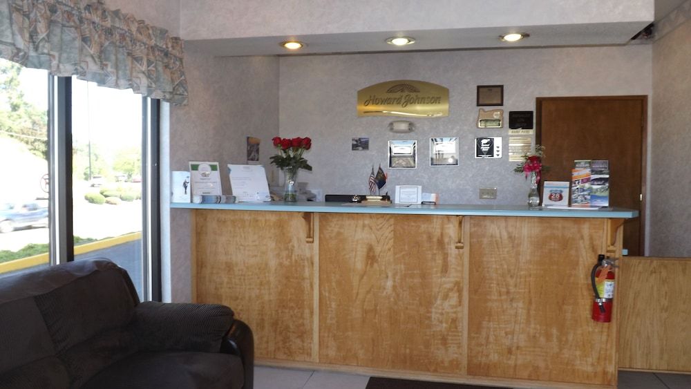 Howard Johnson by Wyndham Roseburg 3