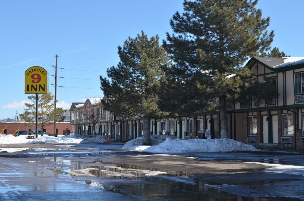 National 9 Price 2 estrellas en Price