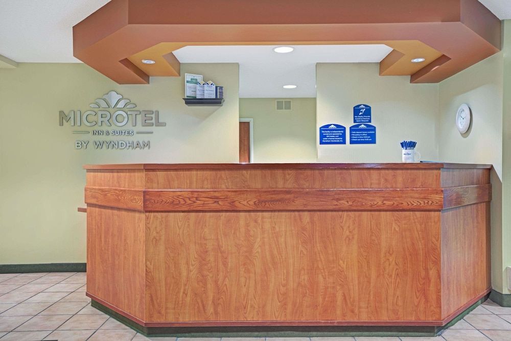 Microtel Inn & Suites by Wyndham Inver Grove Heights/Minneap 2