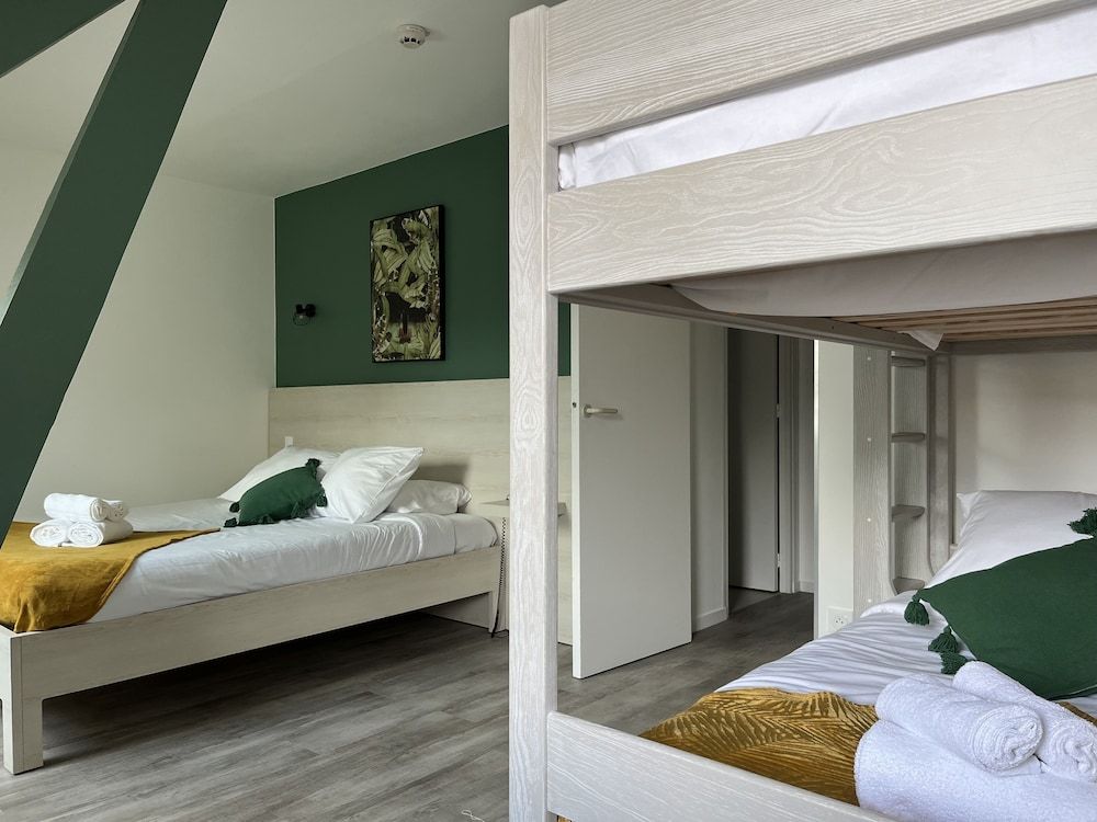 Brit Hotel du Dauphin 2