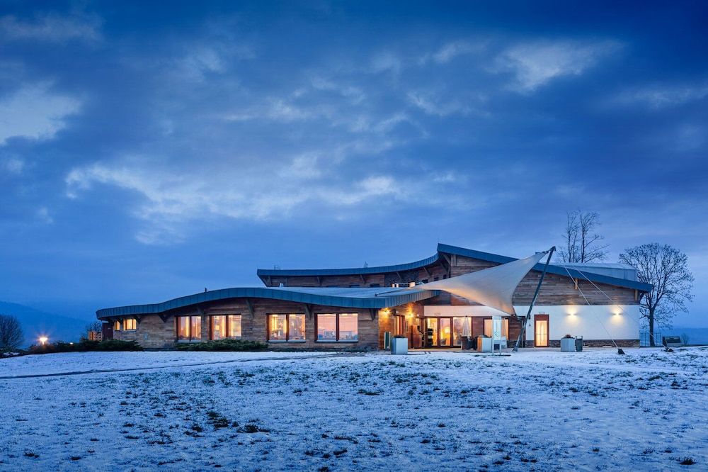 Grund Resort Golf & Ski 4 estrelas em Mladé Buky