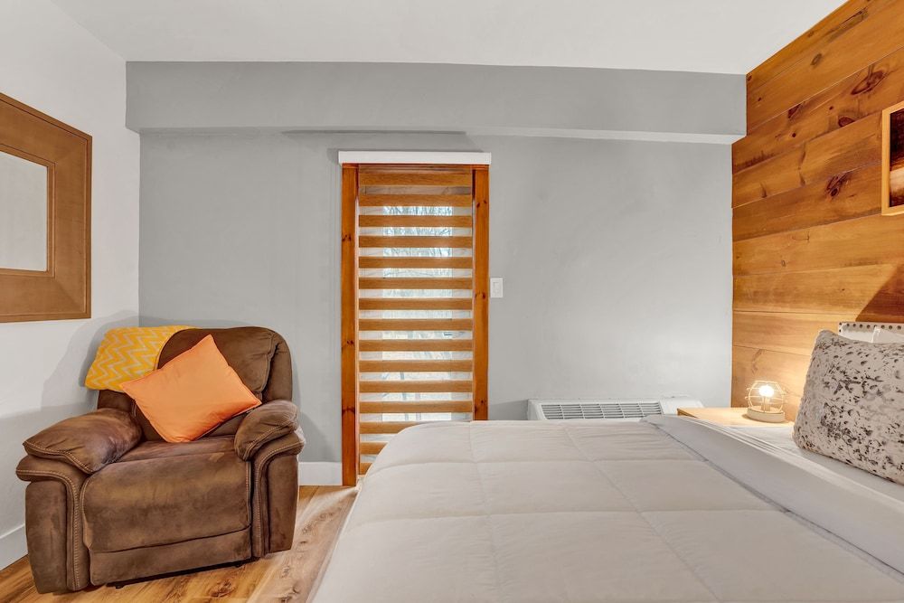 Chimney Hill Estate Inn 3