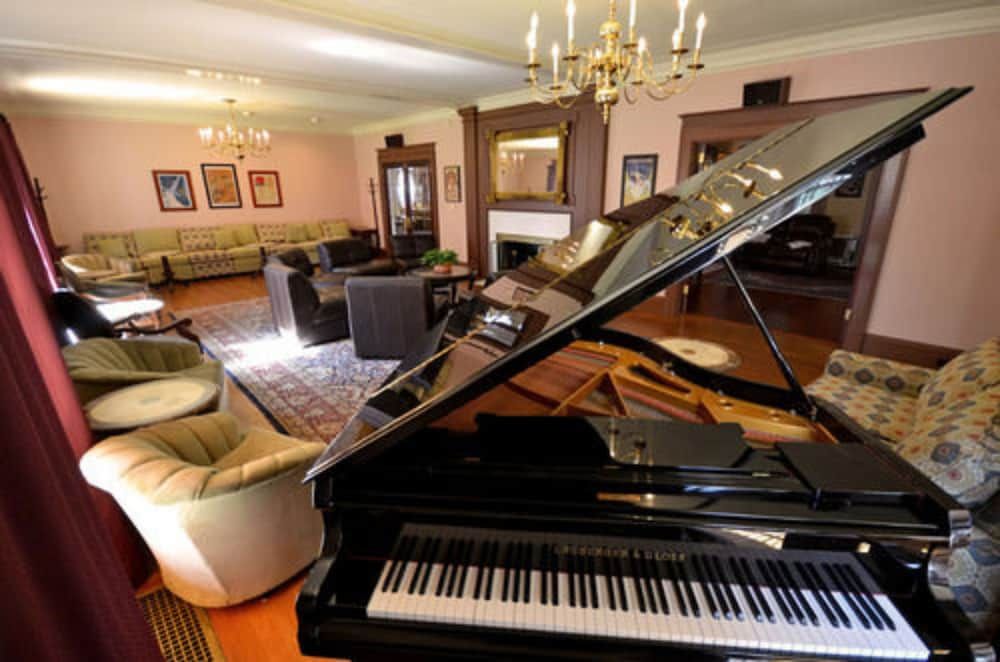 Gateways Inn & Restaurant -1 estrelas em Lenox