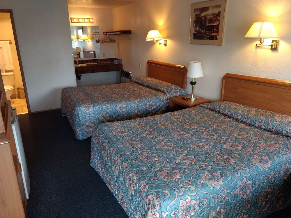 Milwaukie Inn Portland South 3