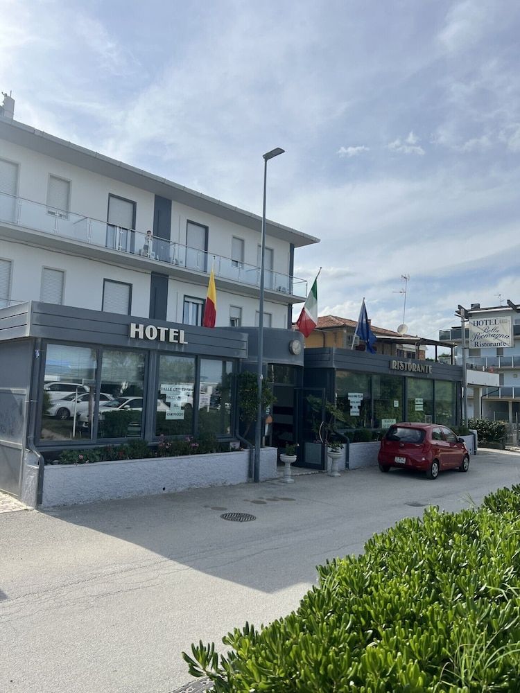 Hotel  Bella  Romagna 2 estrellas en Casal Borsetti