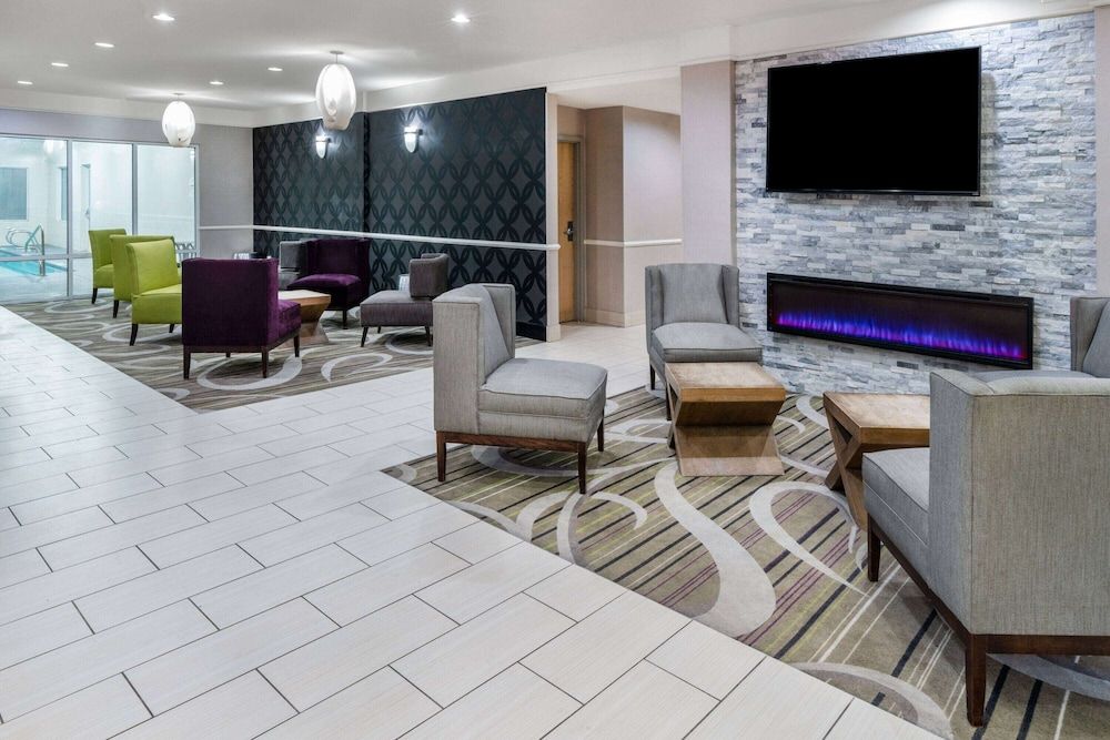 La Quinta Inn & Suites by Wyndham Roswell 3