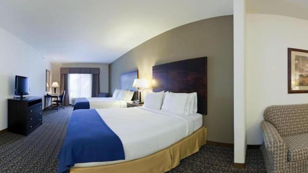 Holiday Inn Express Hotel & Suites Lander by IHG 3