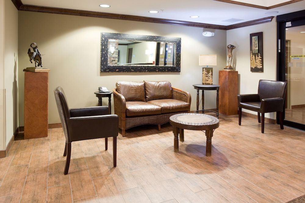 Holiday Inn Express Hotel & Suites Lander by IHG 2