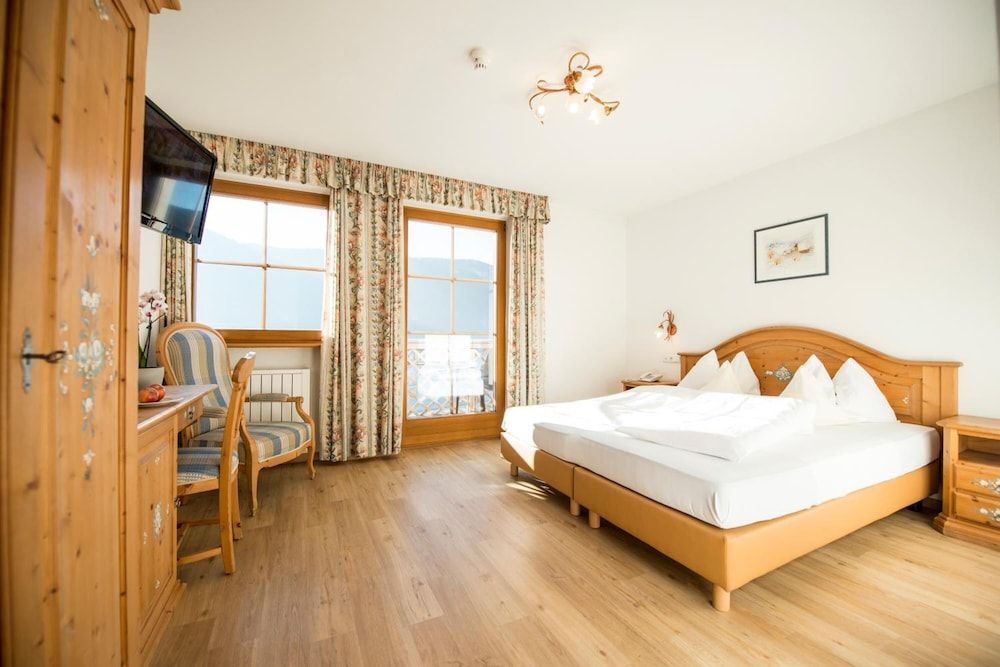 Turmhotel Gschwendt 3