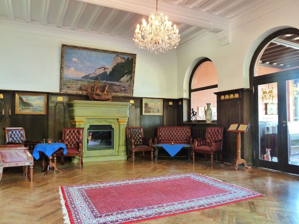 Schlosshotel Ralswiek 2