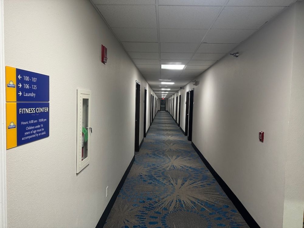 Days Inn by Wyndham Sturgis 3