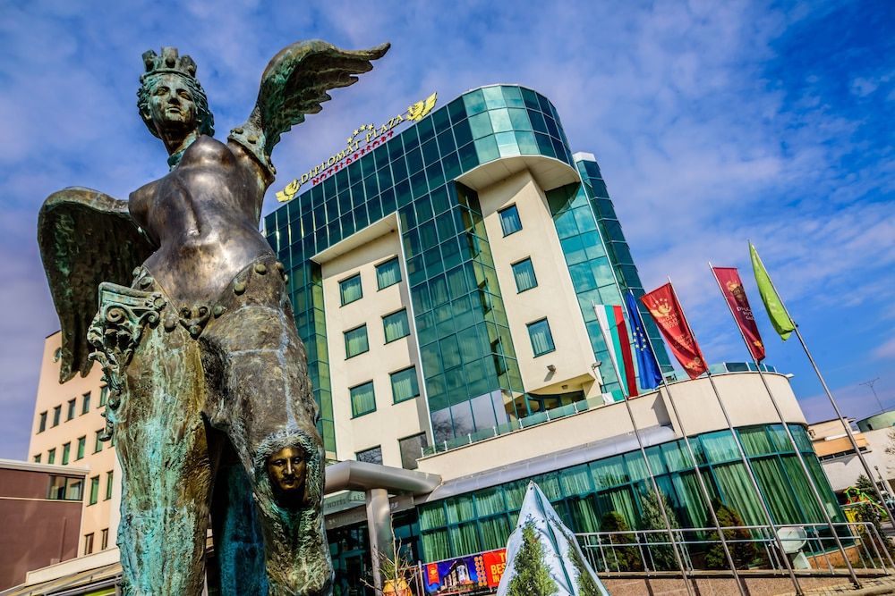 Diplomat Plaza Hotel & Resort 4 étoiles à Lukovit