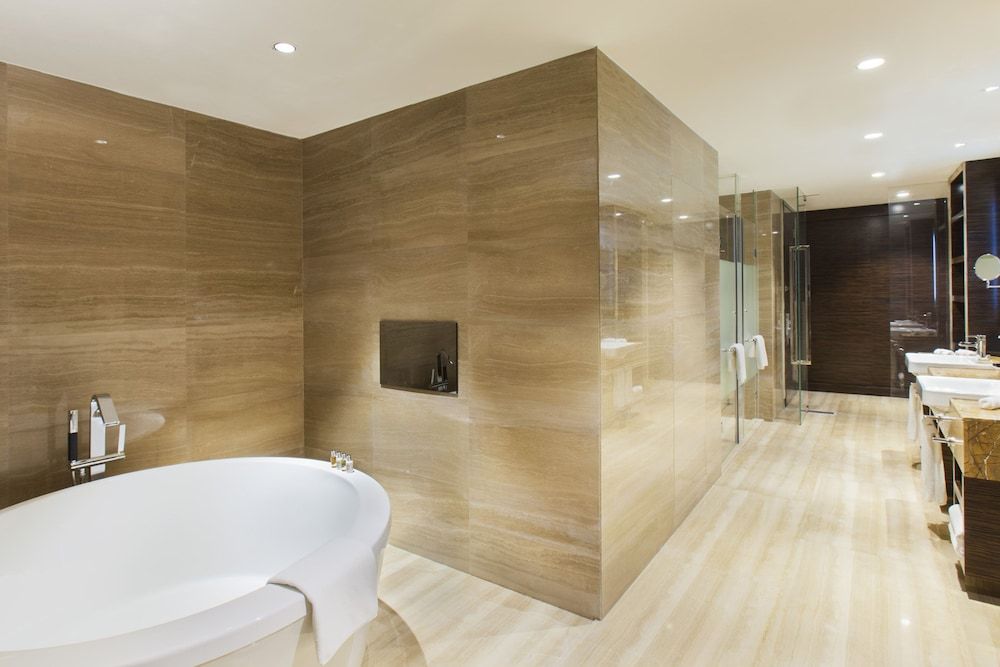 Holiday Inn Panjin Aqua City by IHG 3