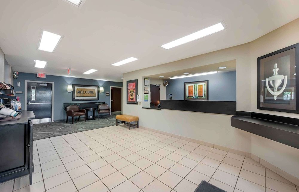 Extended Stay America Suites Fort Wayne South 3