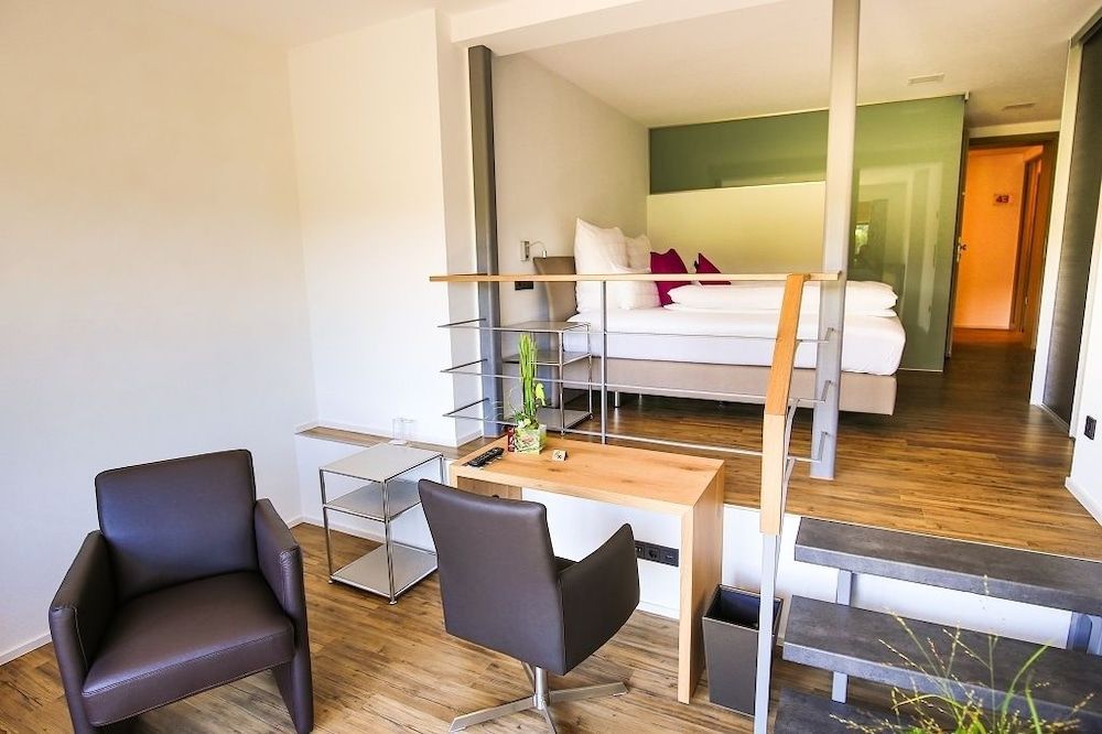 Hotel Wo Der Hahn Kräht 2