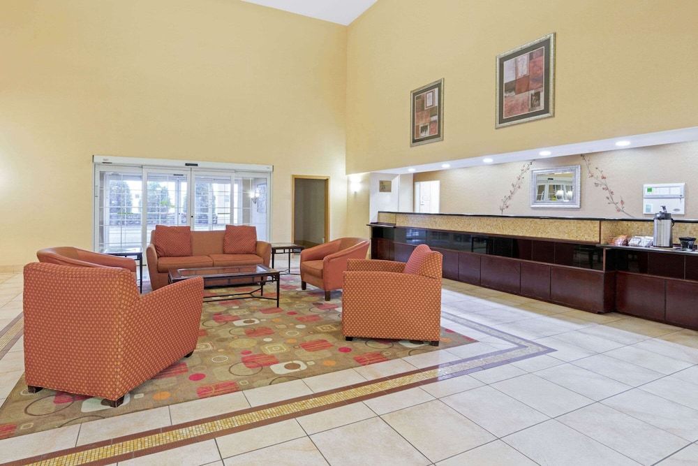 La Quinta Inn & Suites by Wyndham Stillwater-University Area 3