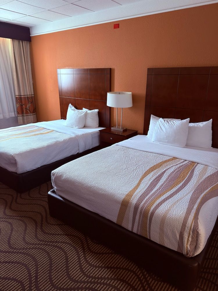 Mountain Valley Inn & Suites 3