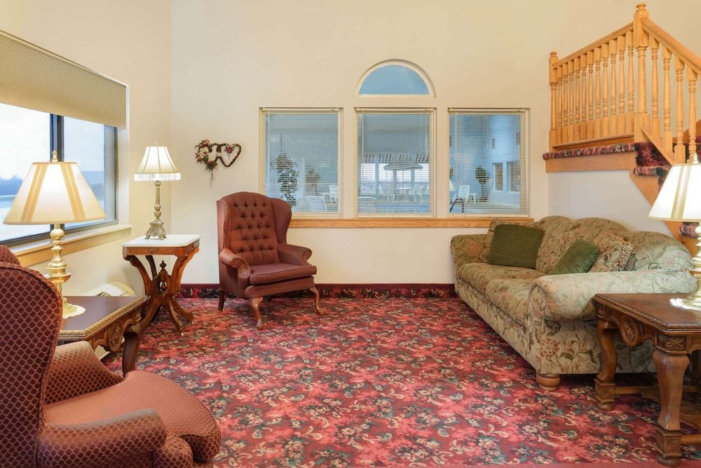 Super 8 by Wyndham Bethany MO 3