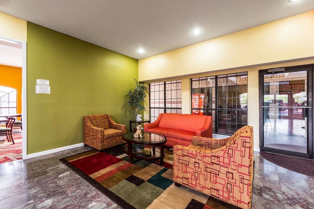 Quality Inn University near Downtown 3