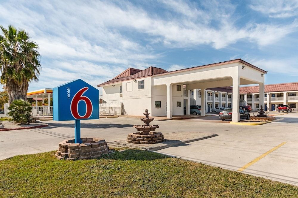 Motel 6 San Marcos, TX - North 2 estrelas em San Marcos
