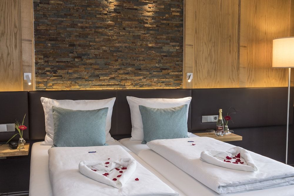 Hotel & Restaurant Becher 3