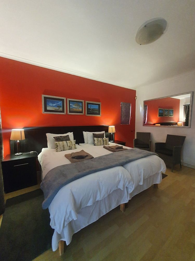 The Langholm Hotel 3