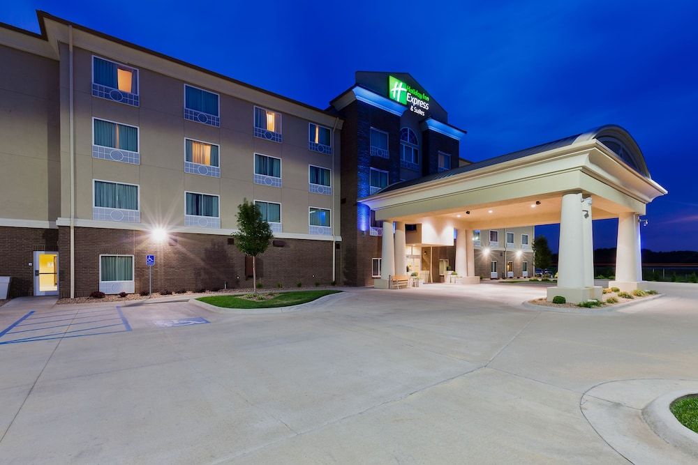 Holiday Inn Express Salinas by IHG 2 estrelas em Salina