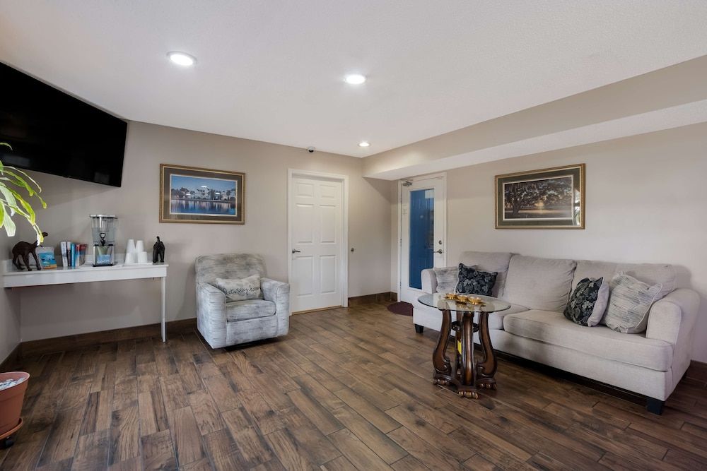 SureStay Hotel by Best Western Manning 2