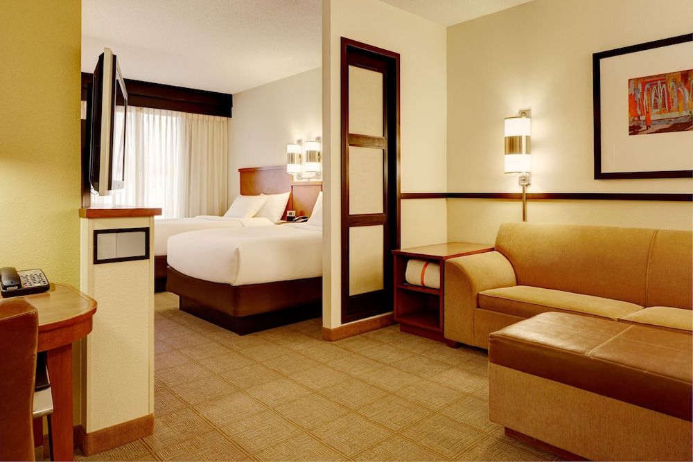 Hyatt Place Fort Wayne 3