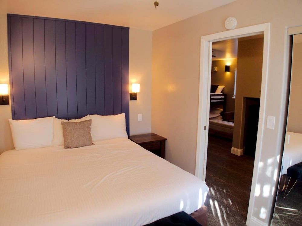 The Inn at Boatworks 2