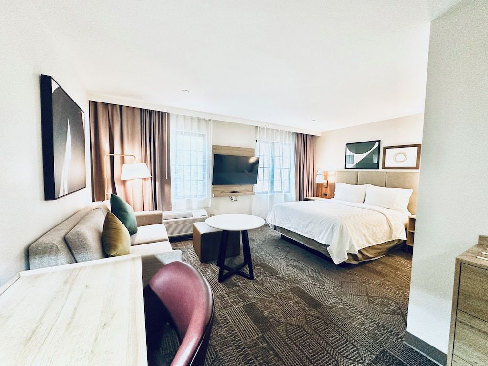 Staybridge Suites East Stroudsburg - Poconos by IHG 3