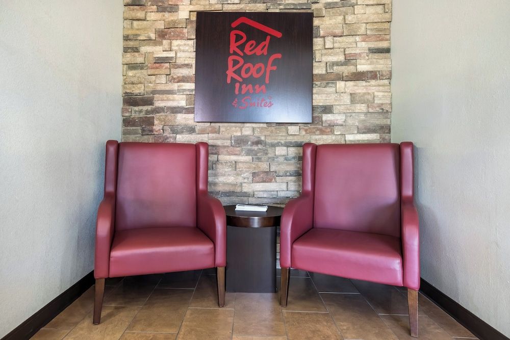 Red Roof Inn & Suites Statesboro - University 3