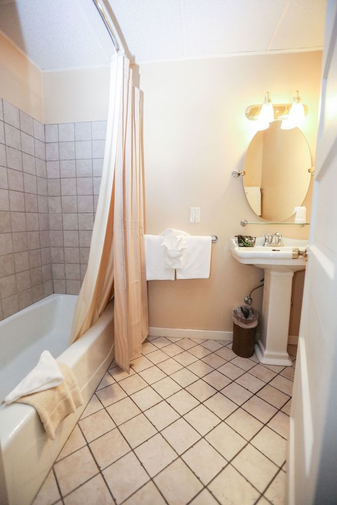 The Historic Summit Inn 3