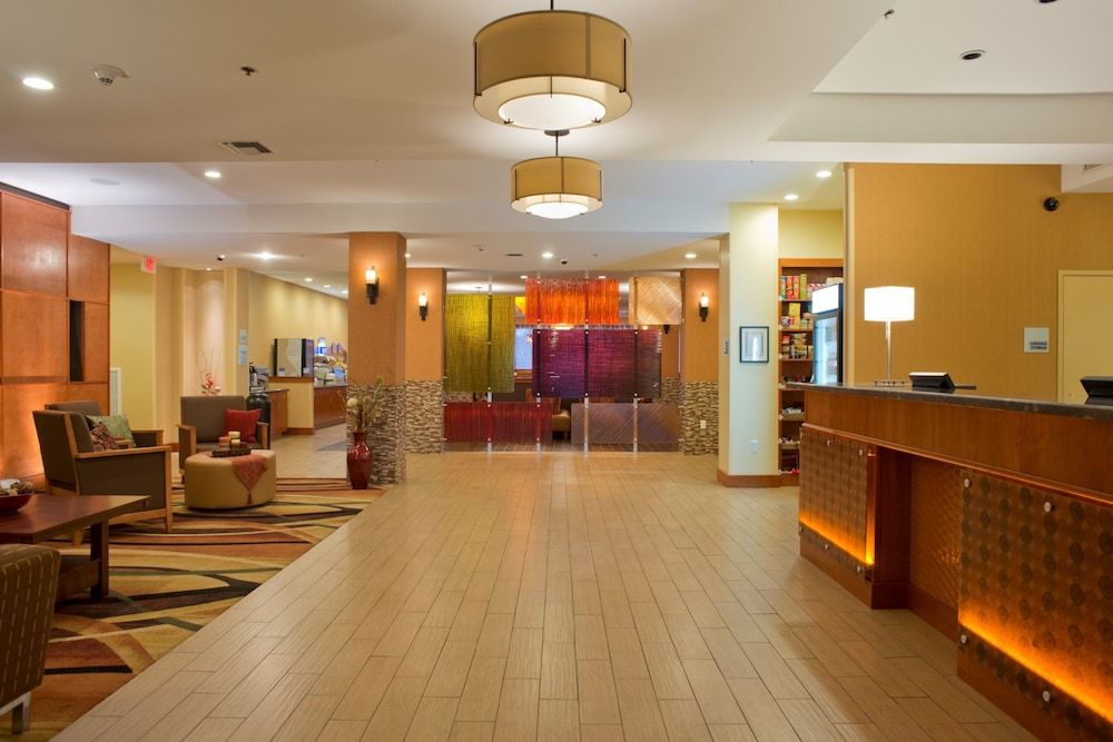 Holiday Inn Express Hotel & Suites Prattville South by IHG 2