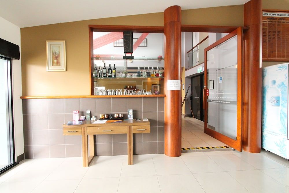 Ayr Travellers Motel 2