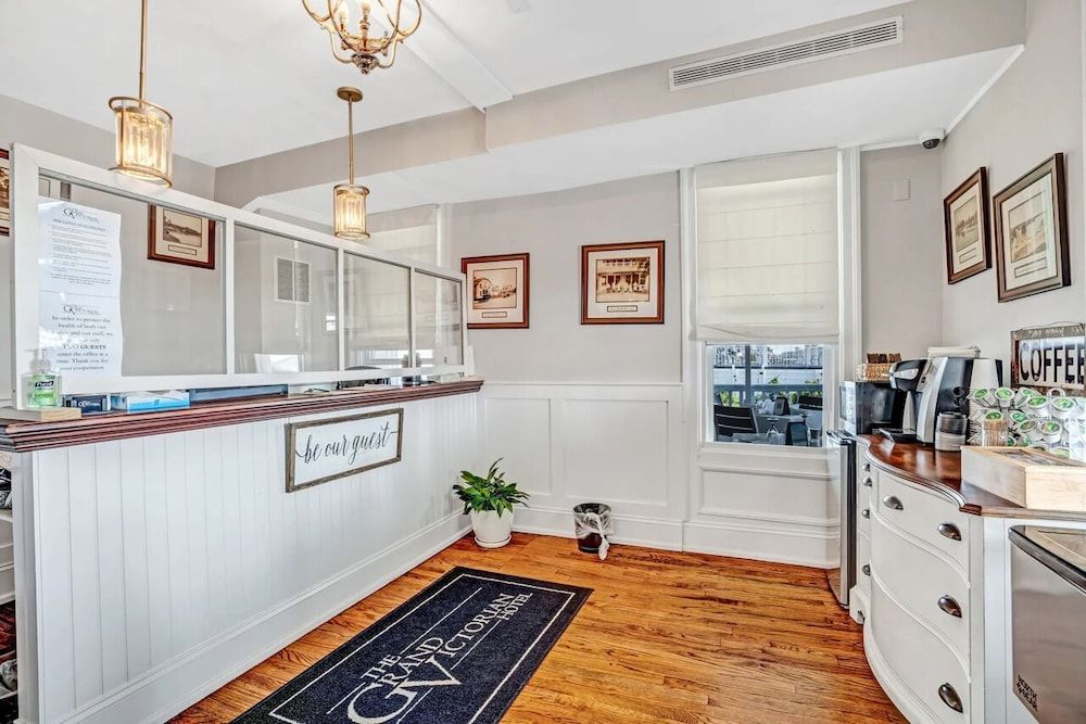 Grand Victorian - Spring Lake 2