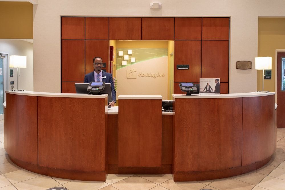 Holiday Inn Winchester Se-Historic Gateway 2